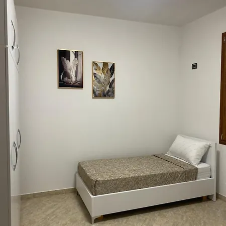 Sota Villa Divjake